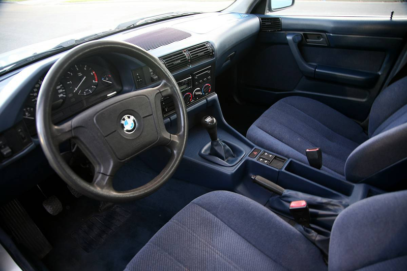 Illustration for article titled At $15,900 Canadian, Could This 1994 BMW 525tds Estate Be The New Family Canuckster?